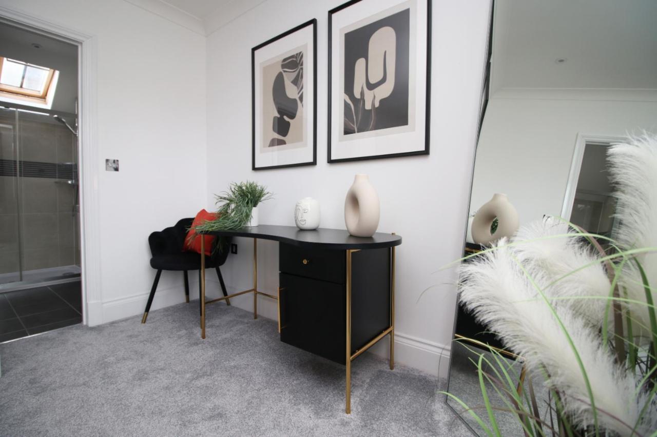 Bath Luxury City Centre 4 Bedroom Townhouse, Sleeps 8, Easy Parking, Private Courtyard Garden, By Empower Homes Exterior foto