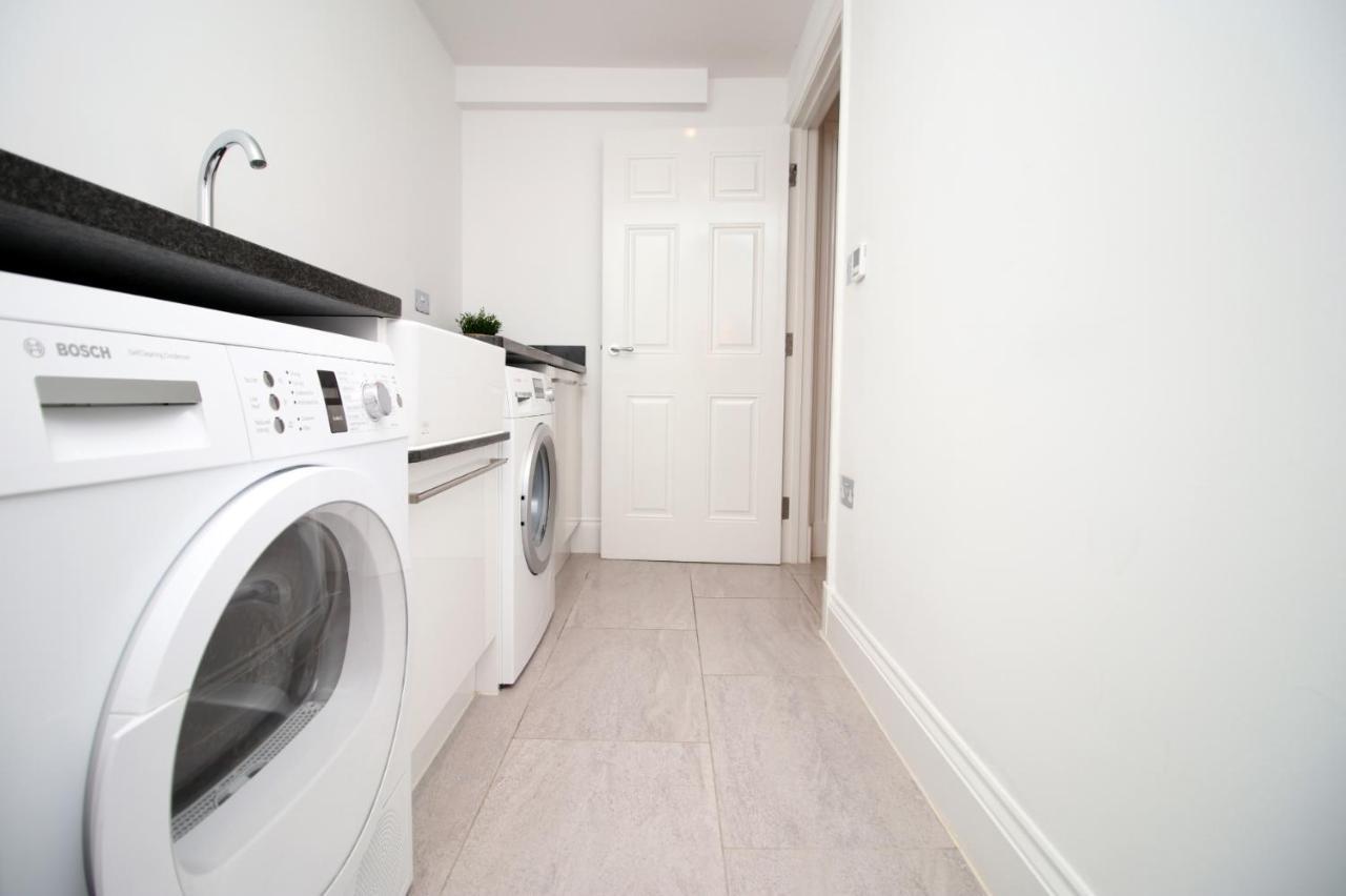 Bath Luxury City Centre 4 Bedroom Townhouse, Sleeps 8, Easy Parking, Private Courtyard Garden, By Empower Homes Exterior foto