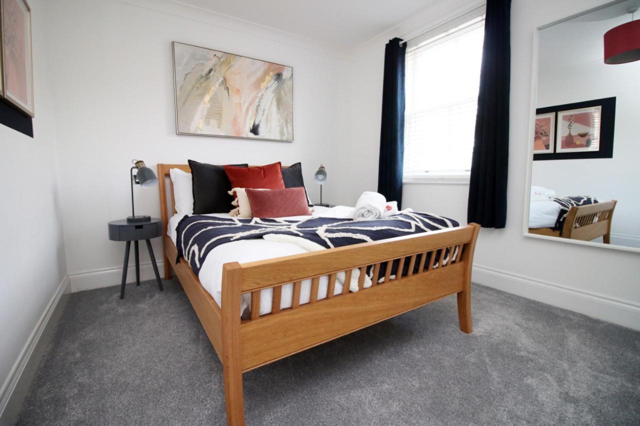 Bath Luxury City Centre 4 Bedroom Townhouse, Sleeps 8, Easy Parking, Private Courtyard Garden, By Empower Homes Exterior foto