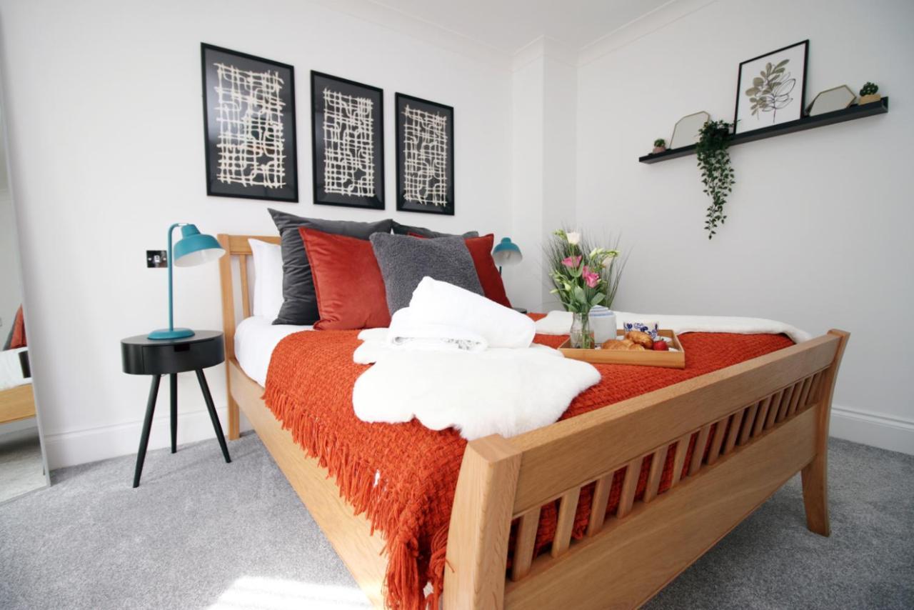 Bath Luxury City Centre 4 Bedroom Townhouse, Sleeps 8, Easy Parking, Private Courtyard Garden, By Empower Homes Exterior foto